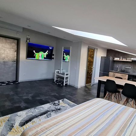 Mansarda Apartment Kamianets-Podilskyi Luaran gambar