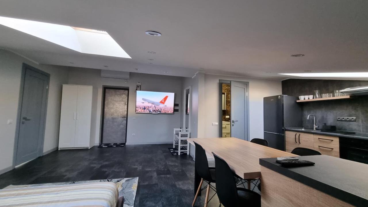 Mansarda Apartment Kamianets-Podilskyi Luaran gambar