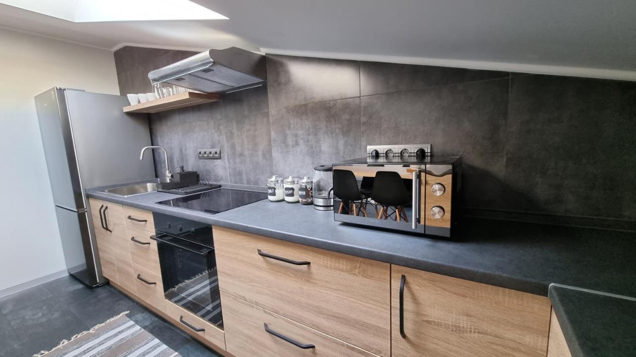 Mansarda Apartment Kamianets-Podilskyi Luaran gambar