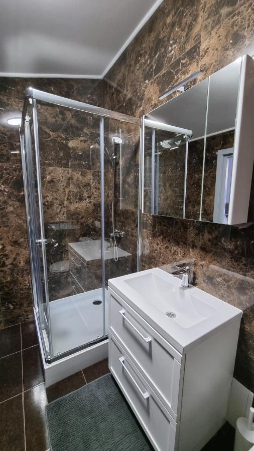 Mansarda Apartment Kamianets-Podilskyi Luaran gambar